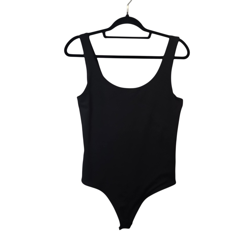 Express Body Contour Bodysuit Womens Medium Black Scoop Neck Sleeveless Tank